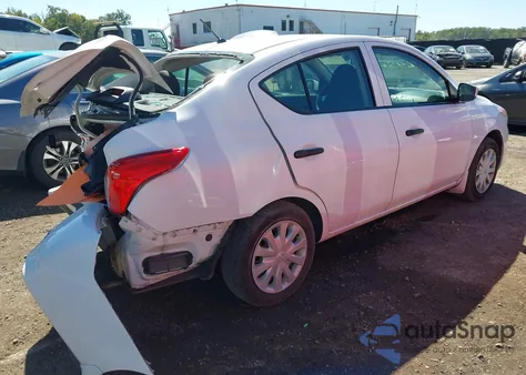 2016 Nissan Versa 1.6 S z USA, uszkodzony, nr VIN 3N1CN7APXGL858305